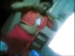गोरा एमआईएलए एक काले ...