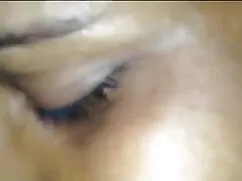 सोफी डी खेत पर अपनी  ...