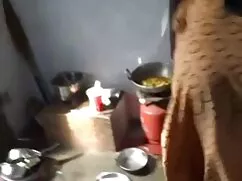 इस झील की पार्टी में ...