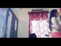 कैम पर बड़े नटखट हिं ...