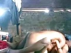 जापान के स्ट्रैपआन स ...
