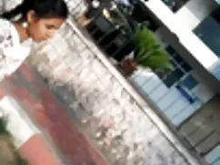 क्लासरूम स्लट शो हिं ...